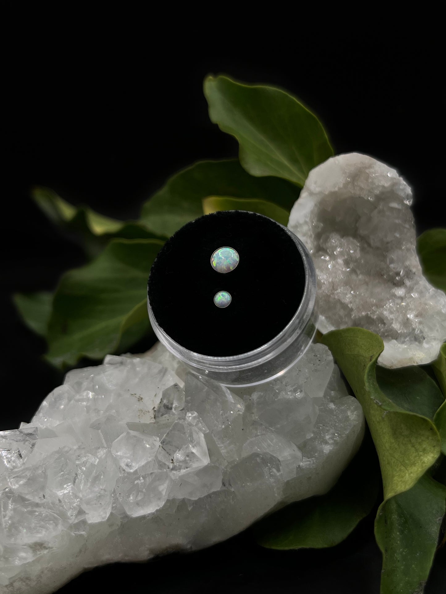 White Opal by Neometal